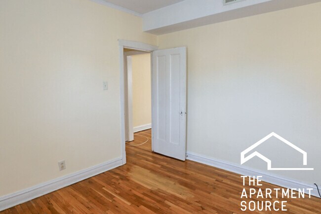 Foto del edificio - 3525 N Broadway St