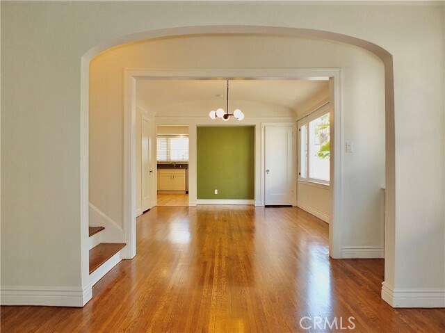 Foto del edificio - 2828 E 3rd St