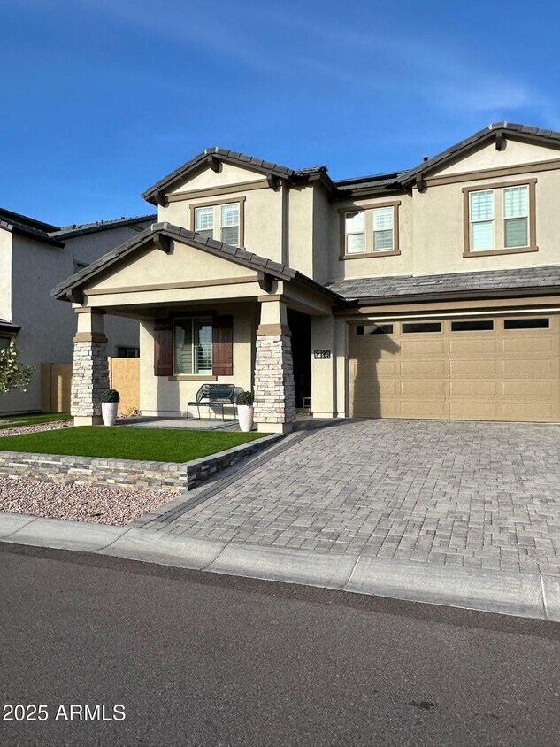 Foto principal - 3645 N 56th St