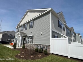 Building Photo - 36 Chapel Ln