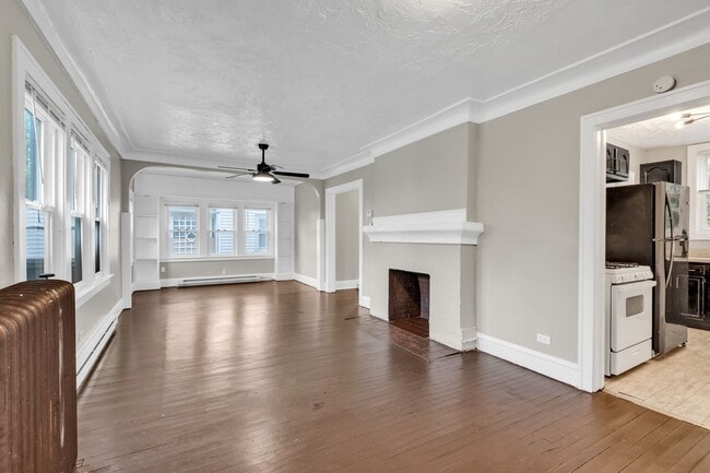 Building Photo - Single Family Home