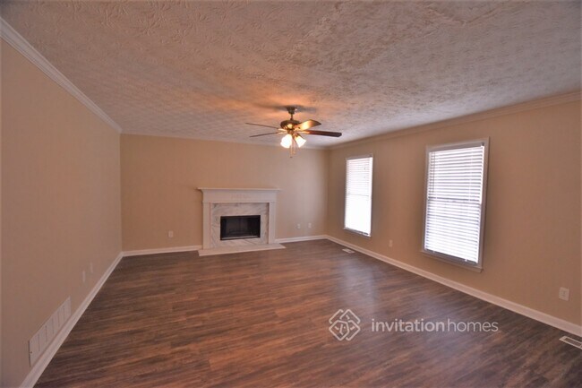 Building Photo - 207 Willow Bend Dr