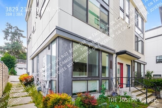 Building Photo - 3829 23rd Ave W