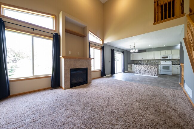 Building Photo - 801 Bradbury Cir