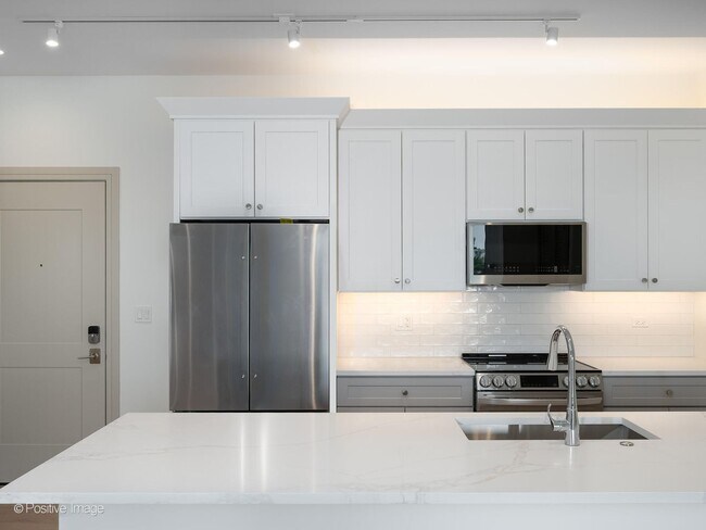 Photo - 3202 N Racine Ave Apartment