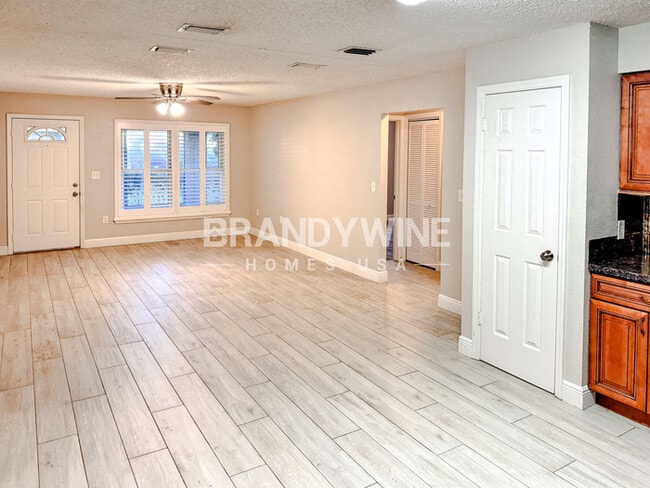Building Photo - 519 Mississippi Ave