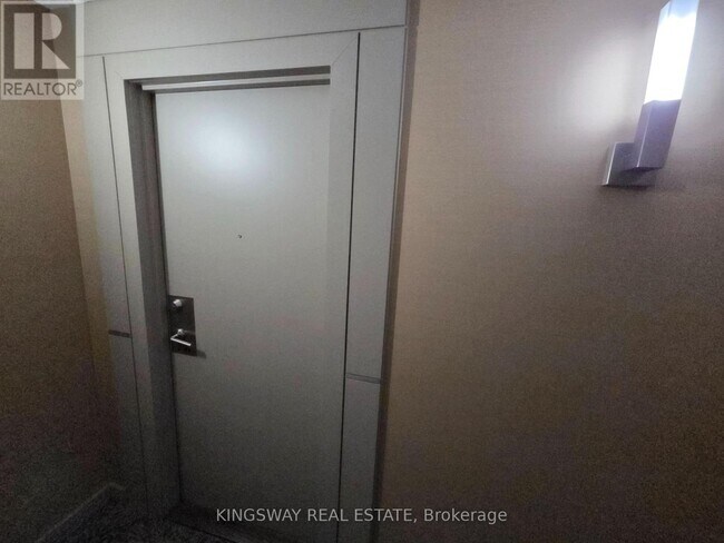 Photo du bâtiment - 330 Burnhamthorpe Rd W