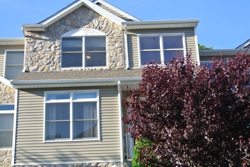 Primary Photo - 111 Autumn Ridge Rd