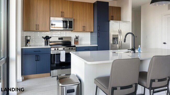 Foto del edificio - 1007 S Mint St