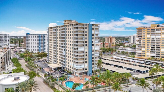 Foto del edificio - 305 N Pompano Beach Blvd