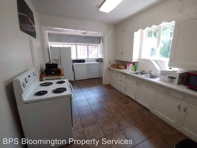 Building Photo - 6 br, 2 bath Apartment - 802 E Hunter Ave