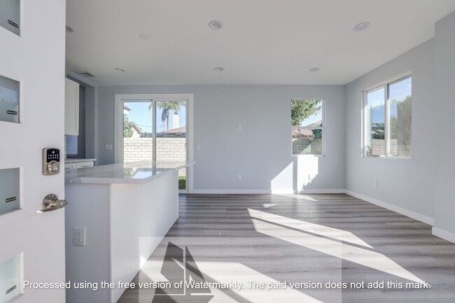 Photo - 11875 Wisteria Ave Apartment