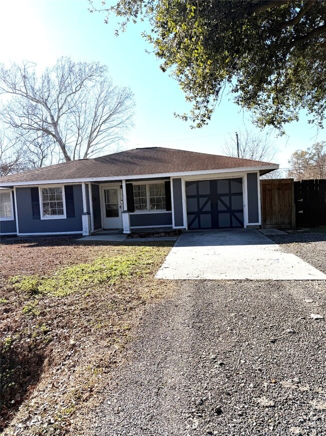 Foto del edificio - 207 Inwood Ln