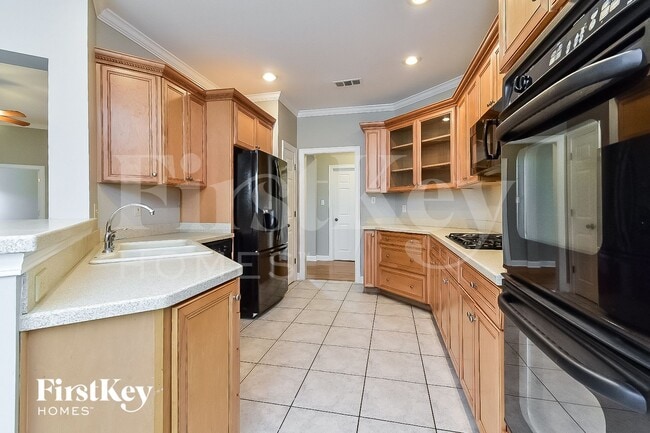 Building Photo - 1713 Belledeer Dr W