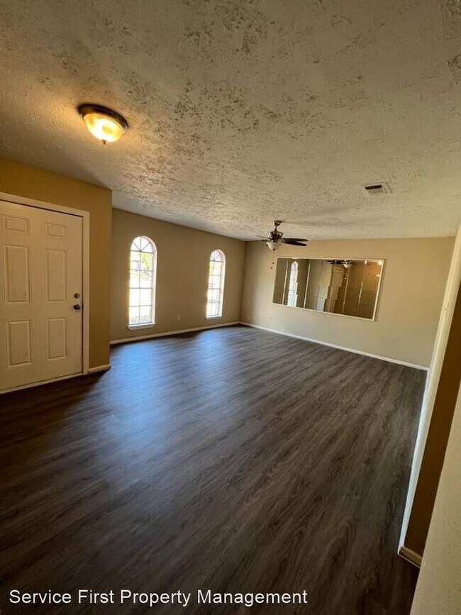 Foto del edificio - 3 br, 2 bath House - 7323 Wovenwood Lane