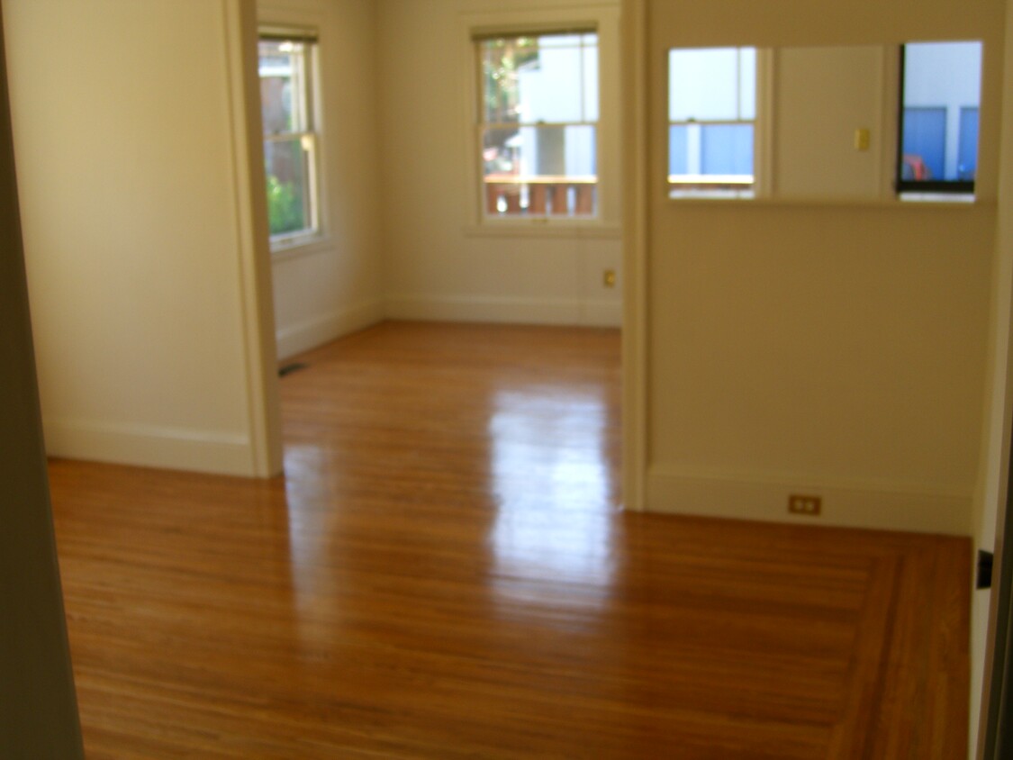 large living room, dining room - 3440 Adell Ct