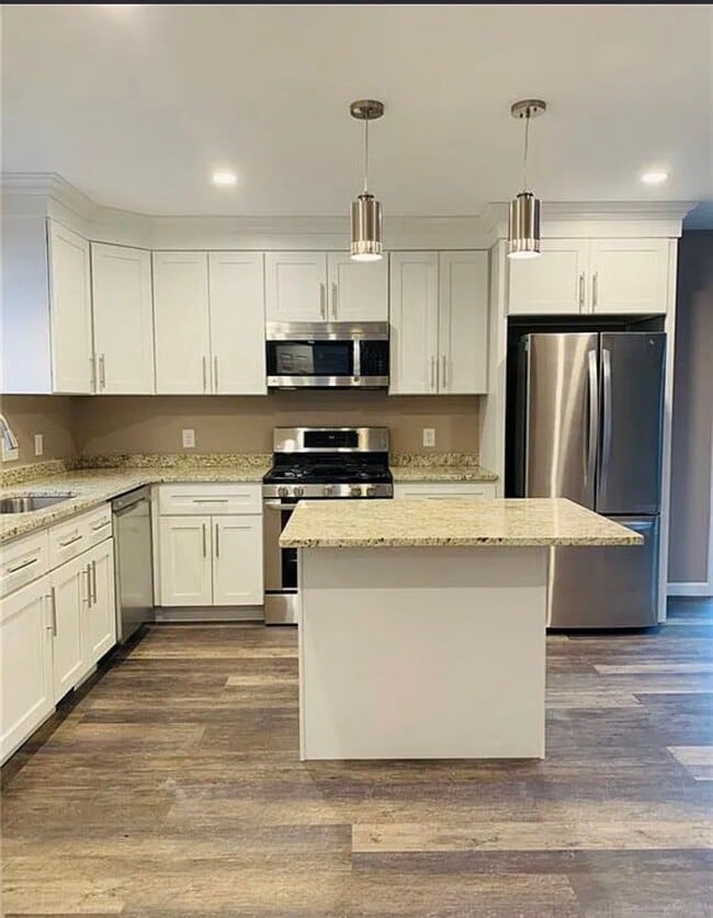 Building Photo - 99 Parnell St