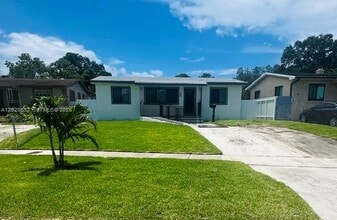 Building Photo - 12020 W Golf Dr