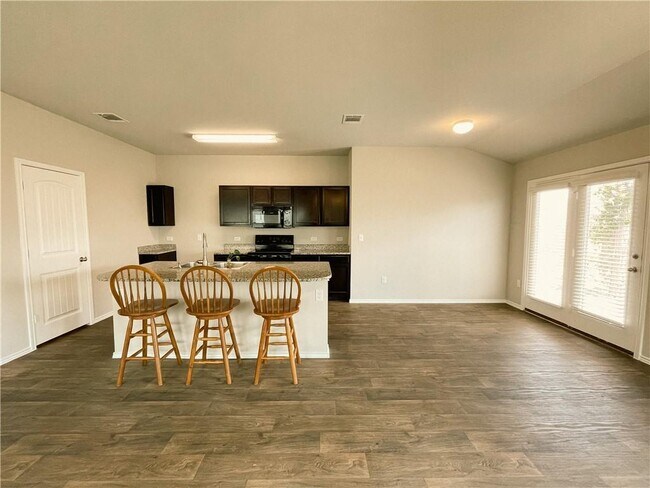 Building Photo - 5713 Ronee Leah Dr