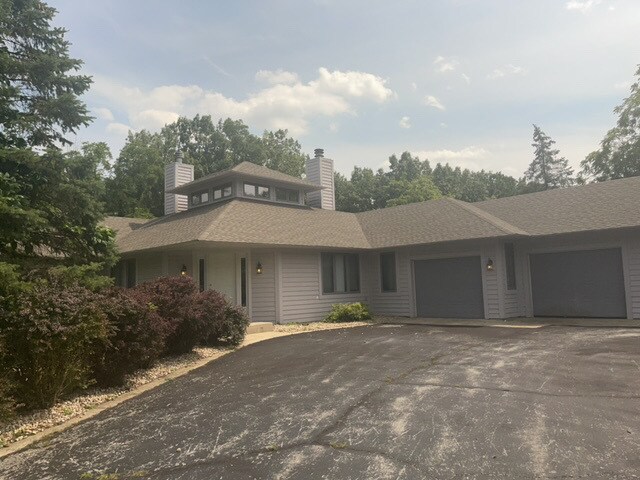 Foto principal - 23727 S Jonathan Ln