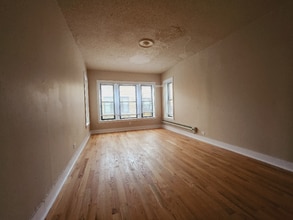 Building Photo - 5708 W Race Ave
