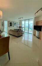 Building Photo - 350 S Miami Ave