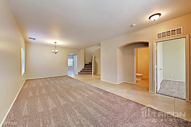 Foto del edificio - 23664 W Pecan Rd