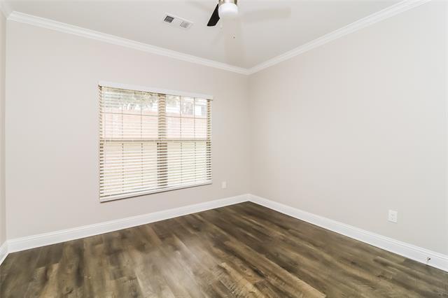 Foto del edificio - 8831 Creek Run Rd