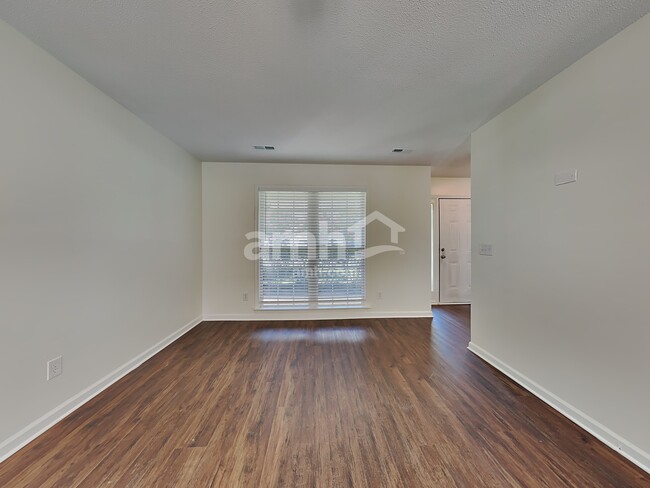 Building Photo - 3801 Cranwell Ct