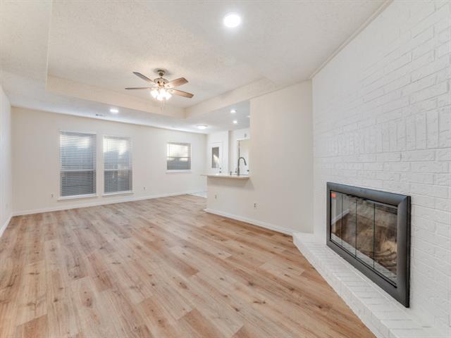 Foto del edificio - 8903 Marilyn Dr