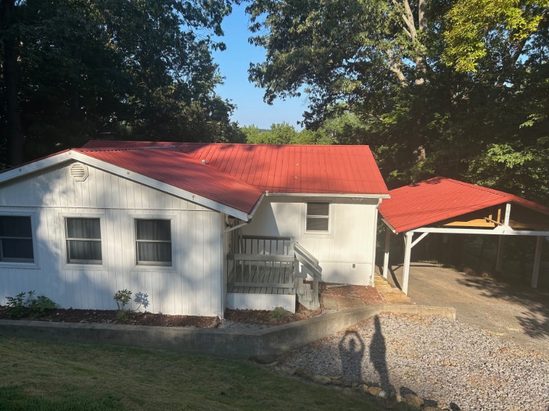 Primary Photo - 357 Bayview Dr