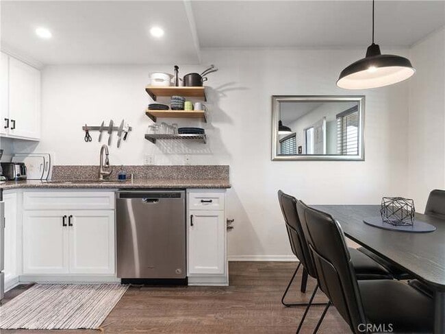 Foto del edificio - 14405 Cerise Ave