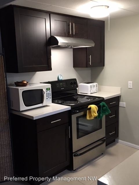 Building Photo - 2618 Oakes Ave