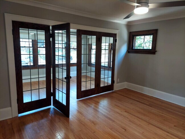 Foto del edificio - 2883 S Wentworth Ave