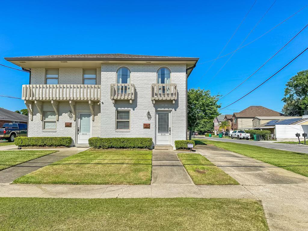 Primary Photo - 816 Houma Blvd