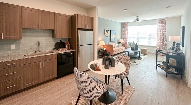 Foto del edificio - Silver Strand Residences: Exclusive Seasid...