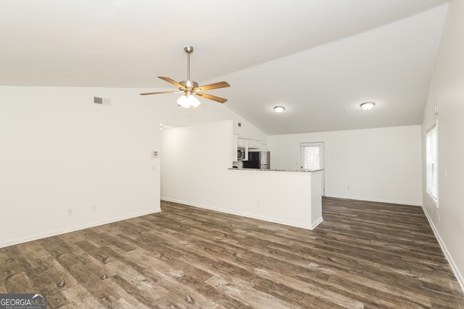 Building Photo - 138 Pope Ln