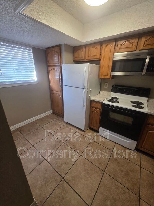 Building Photo - 3316 Caldera Blvd