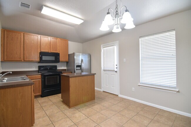 Building Photo - 714 Sugar Brook Dr
