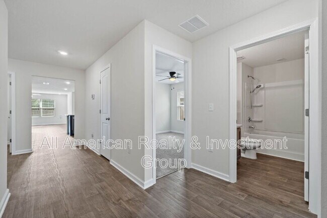 Foto del edificio - 1047 Limpkin St