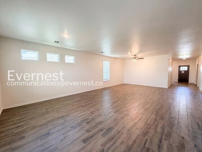 Foto del edificio - 2231 Hornbeam St