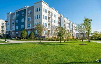 Building Photo - 4 Winslow Ln