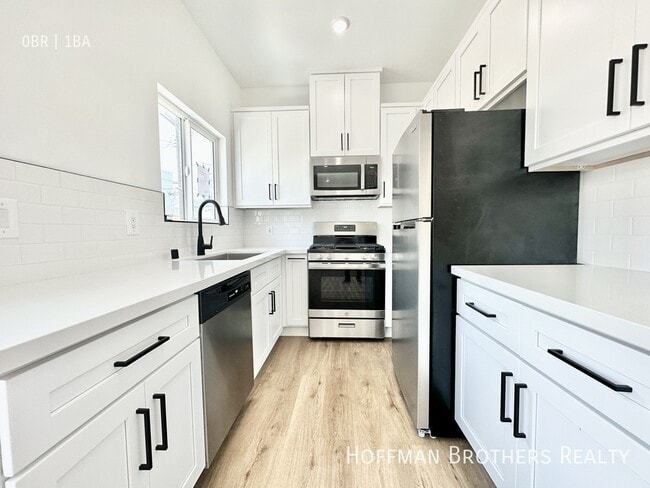 Foto del edificio - 1019 Albany St