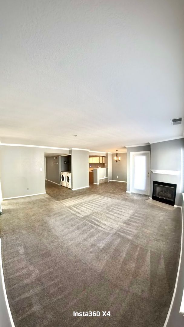 Foto del edificio - 2126 Denton Grove – Rockrimmon Gem Near Ut...