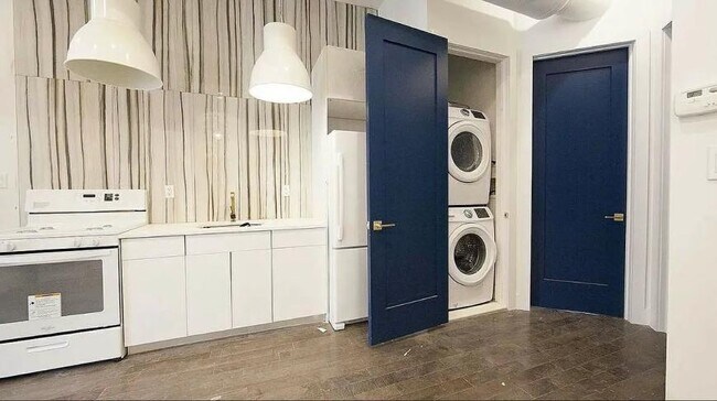 Foto del edificio - 4 bedroom in BROOKLYN NY 11221