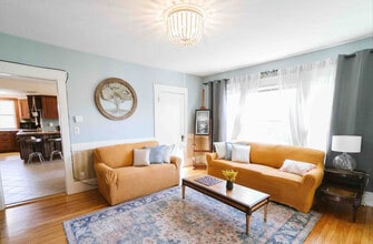 Building Photo - 238 Sabattus St