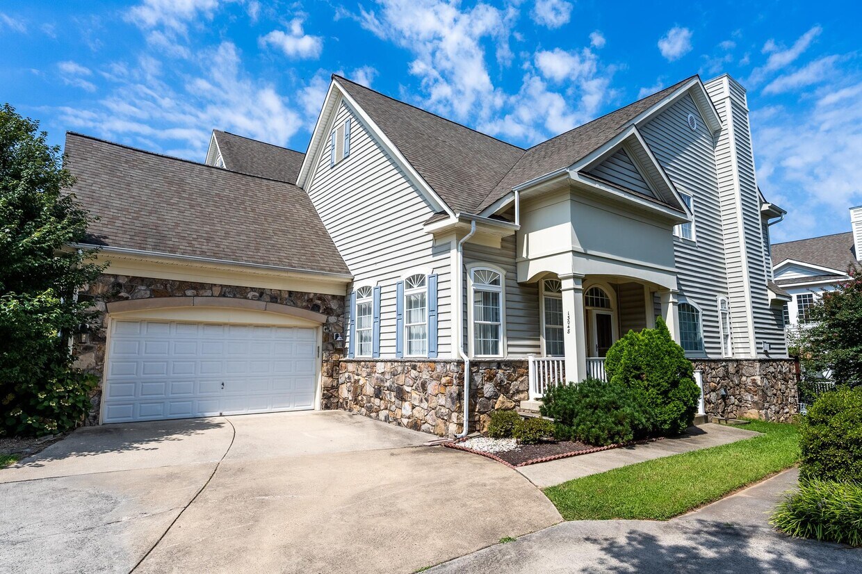 Primary Photo - 13048 Blackbird Pl