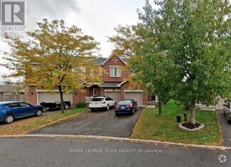 Building Photo - 221 Waymark Crescent