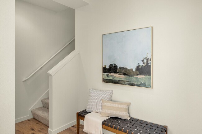 Building Photo - 2Bd/2Ba Issaquah Condo