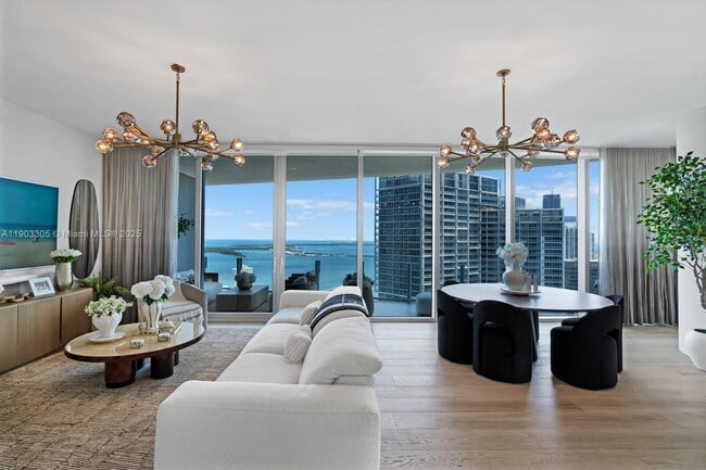 Foto del edificio - 300 Biscayne Blvd Way